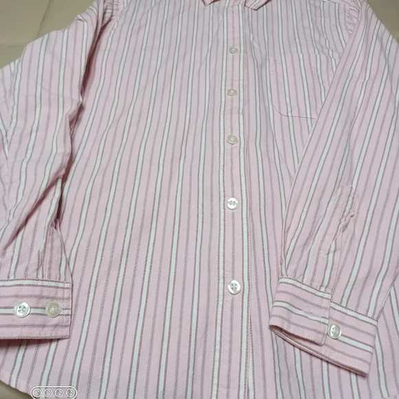 Pink stripped long sleeves blouse button down front - Picture 3 of 4